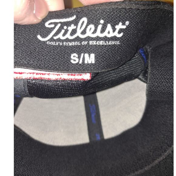 Titleist Black with Blue‎ Writing Fitted Hat Size S/M - Picture 6 of 6